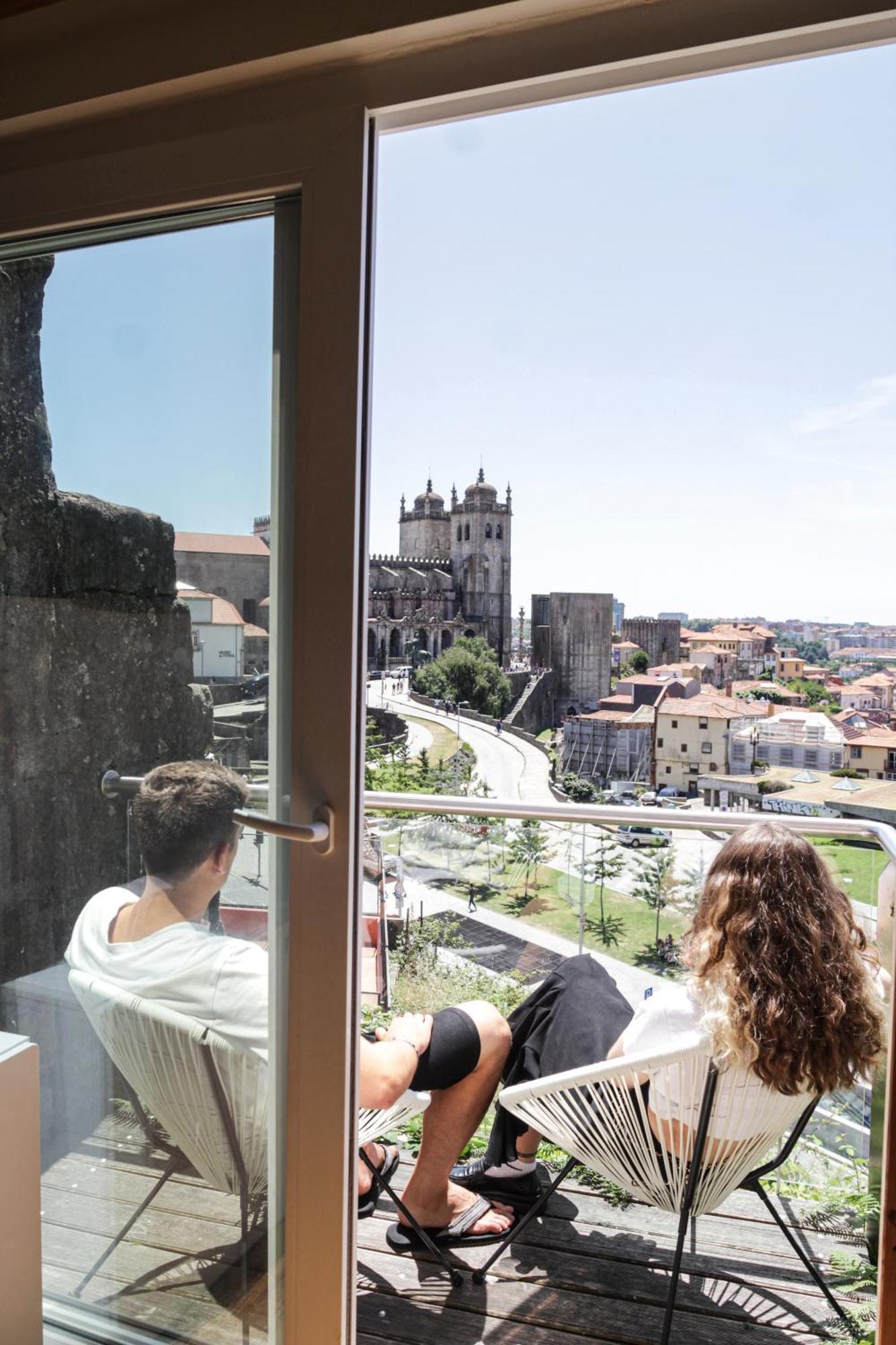 Onefam Ribeira Vandrehjem Porto Eksteriør billede